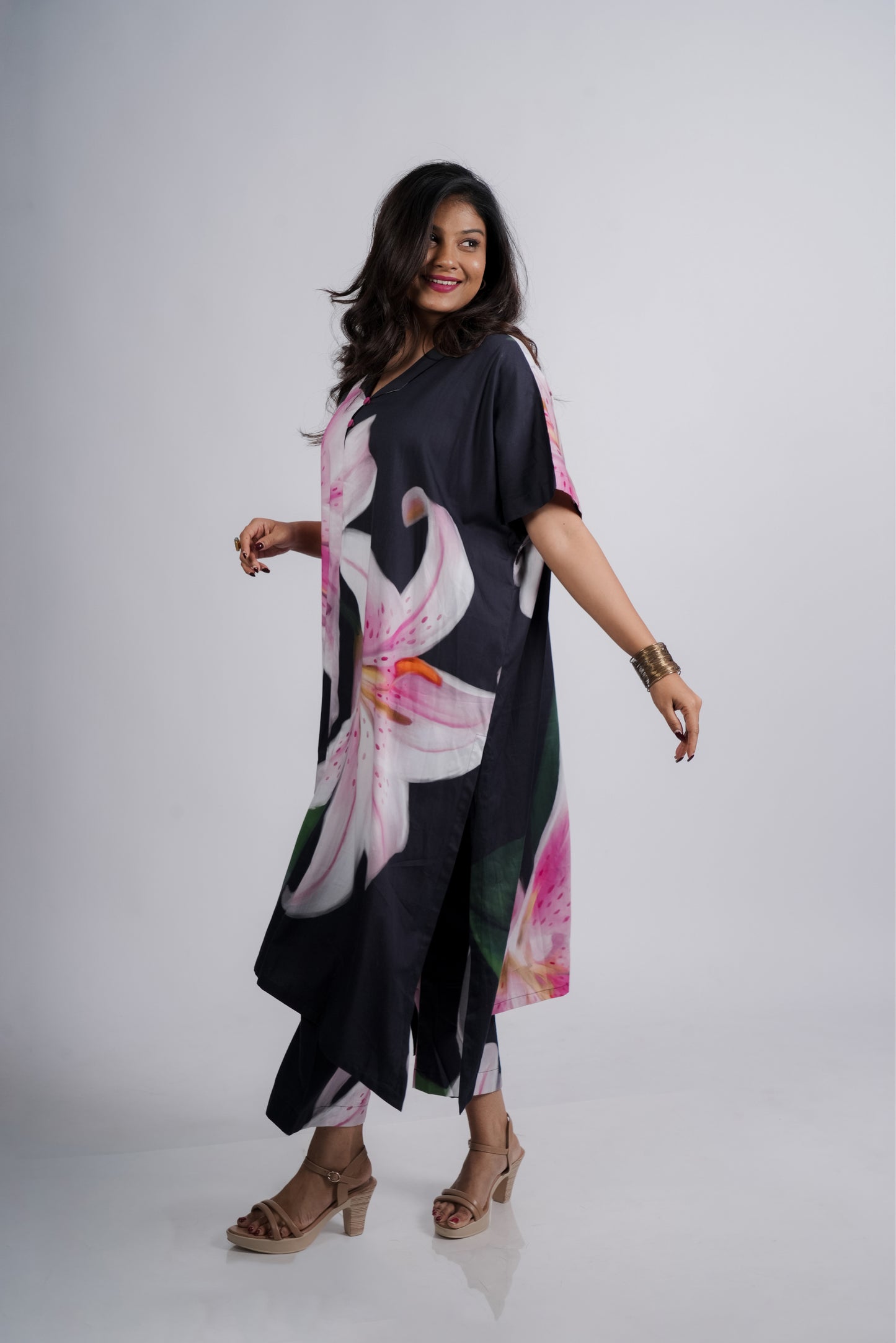 Mona Kaftan- Black Print